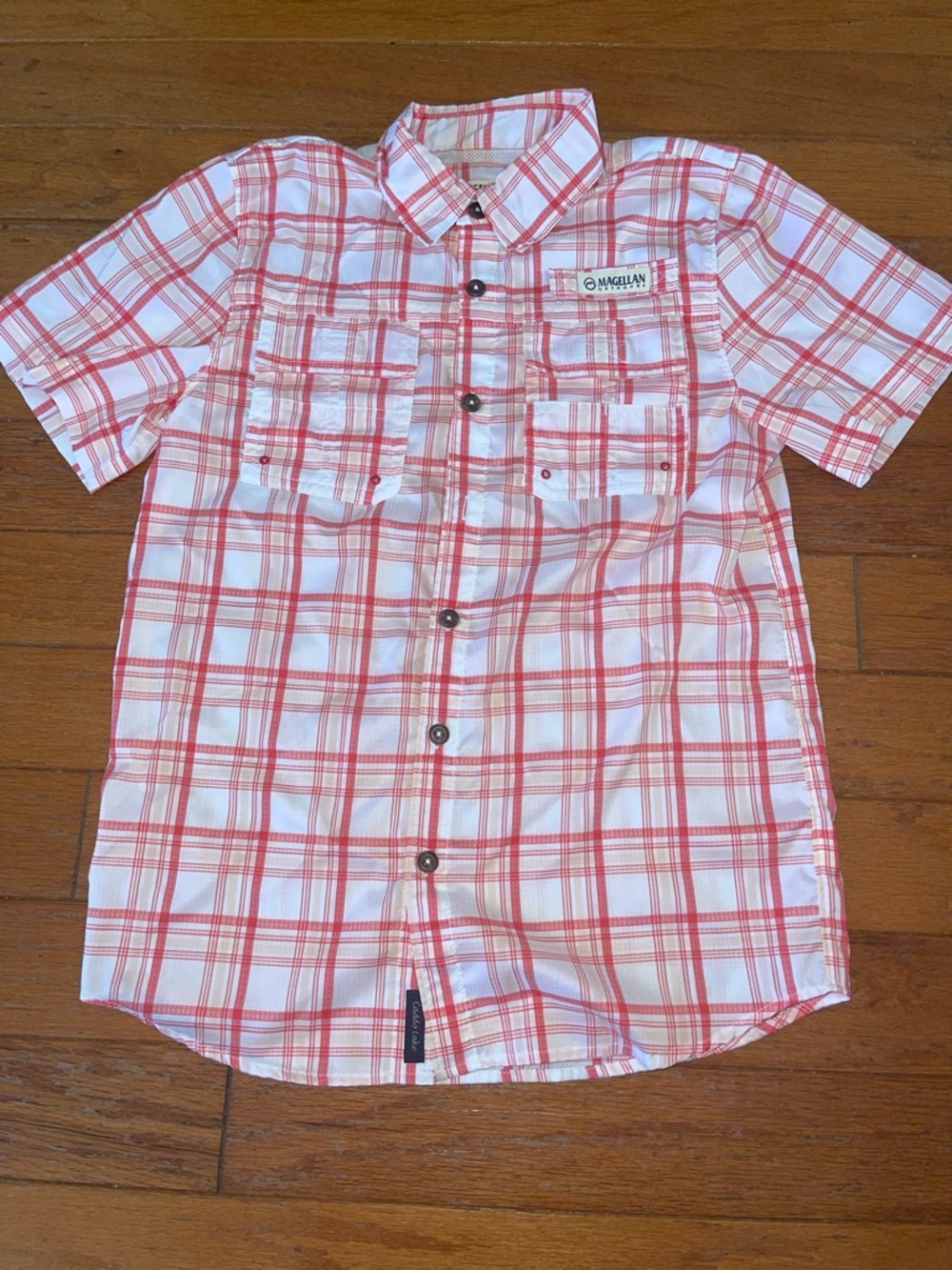 Magellan Outdoors White and Red Plaid Short Sleeve Button Shirt